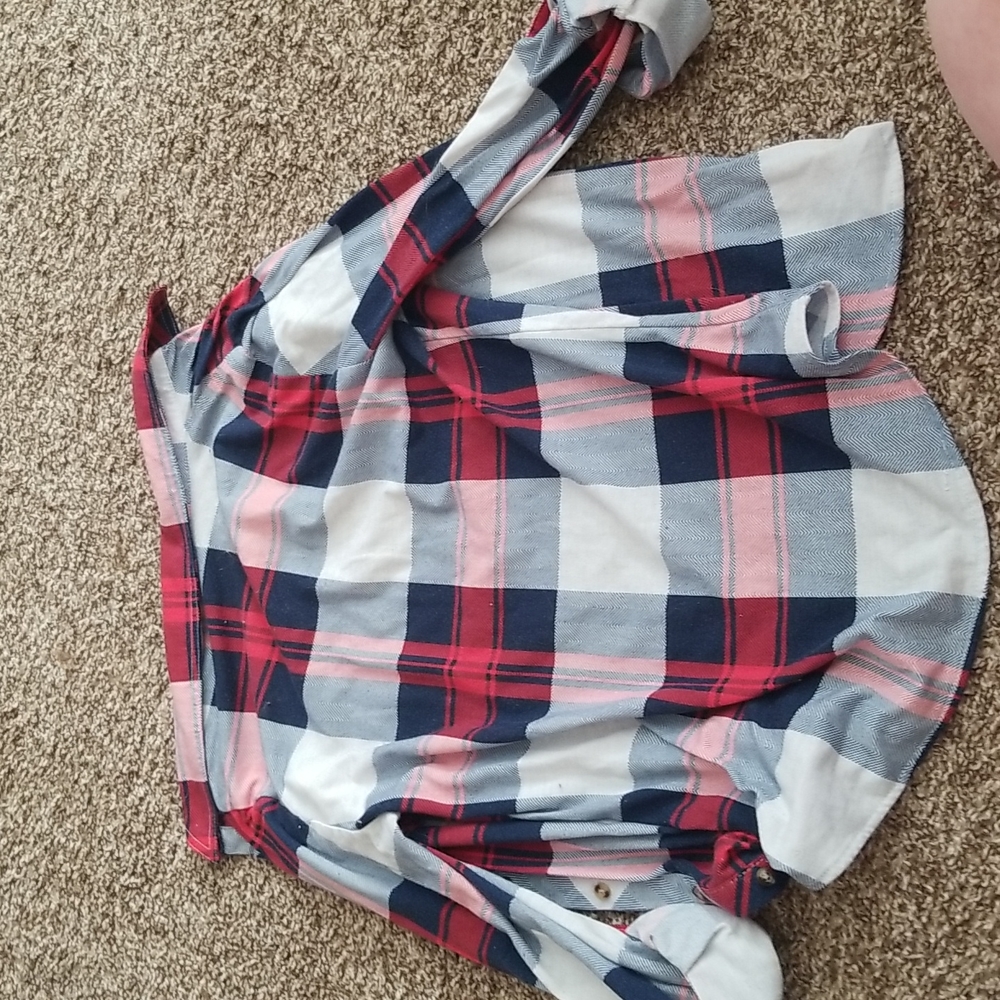 Small red and white flannel from Rue21 - Picture 2 of 3